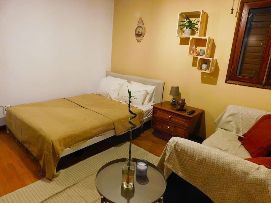 Marco Polo'S Mooring Cozy Navy House Apartment Анависос Екстериор снимка