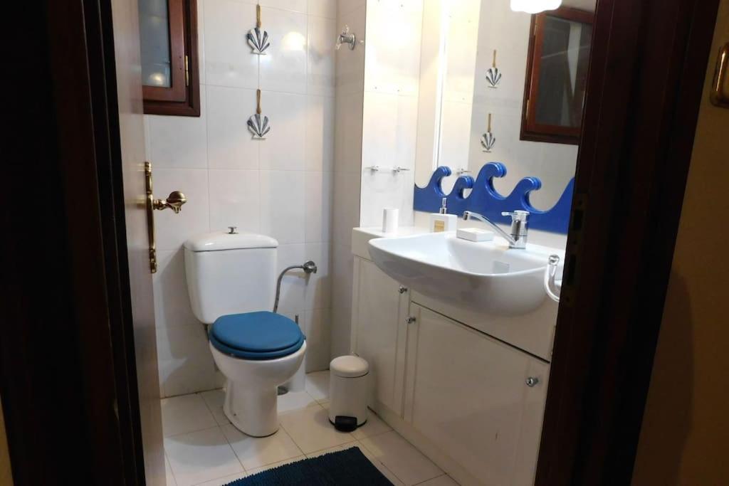 Marco Polo'S Mooring Cozy Navy House Apartment Анависос Екстериор снимка