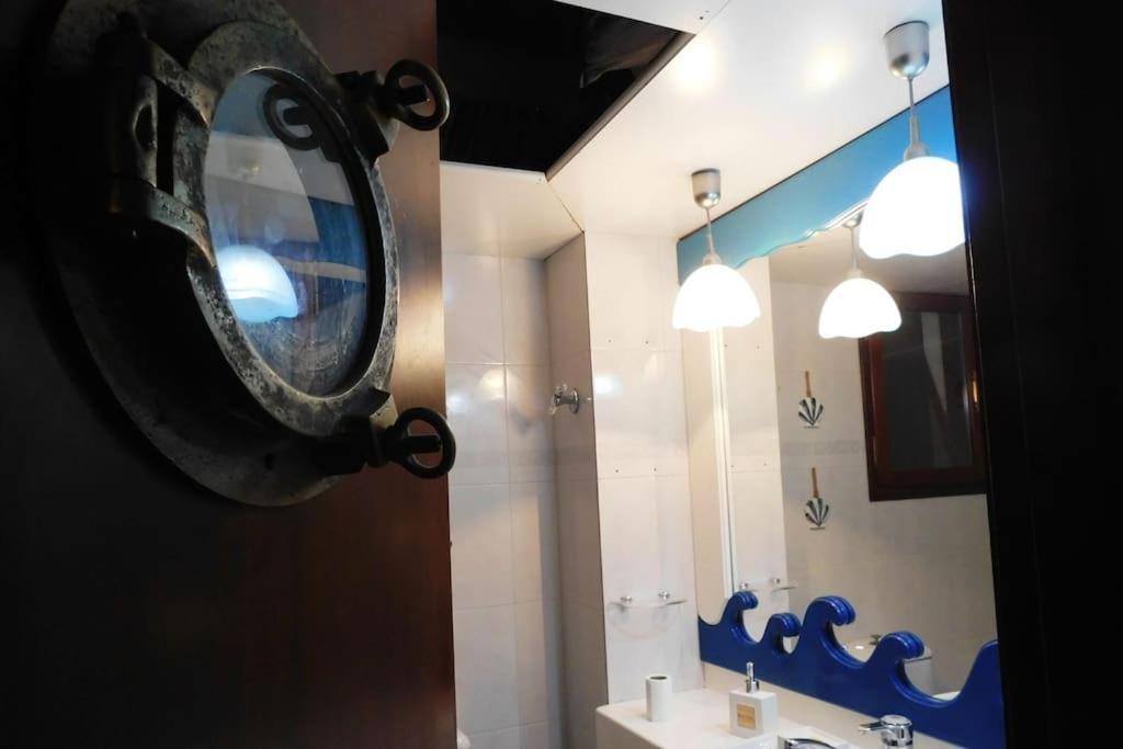 Marco Polo'S Mooring Cozy Navy House Apartment Анависос Екстериор снимка